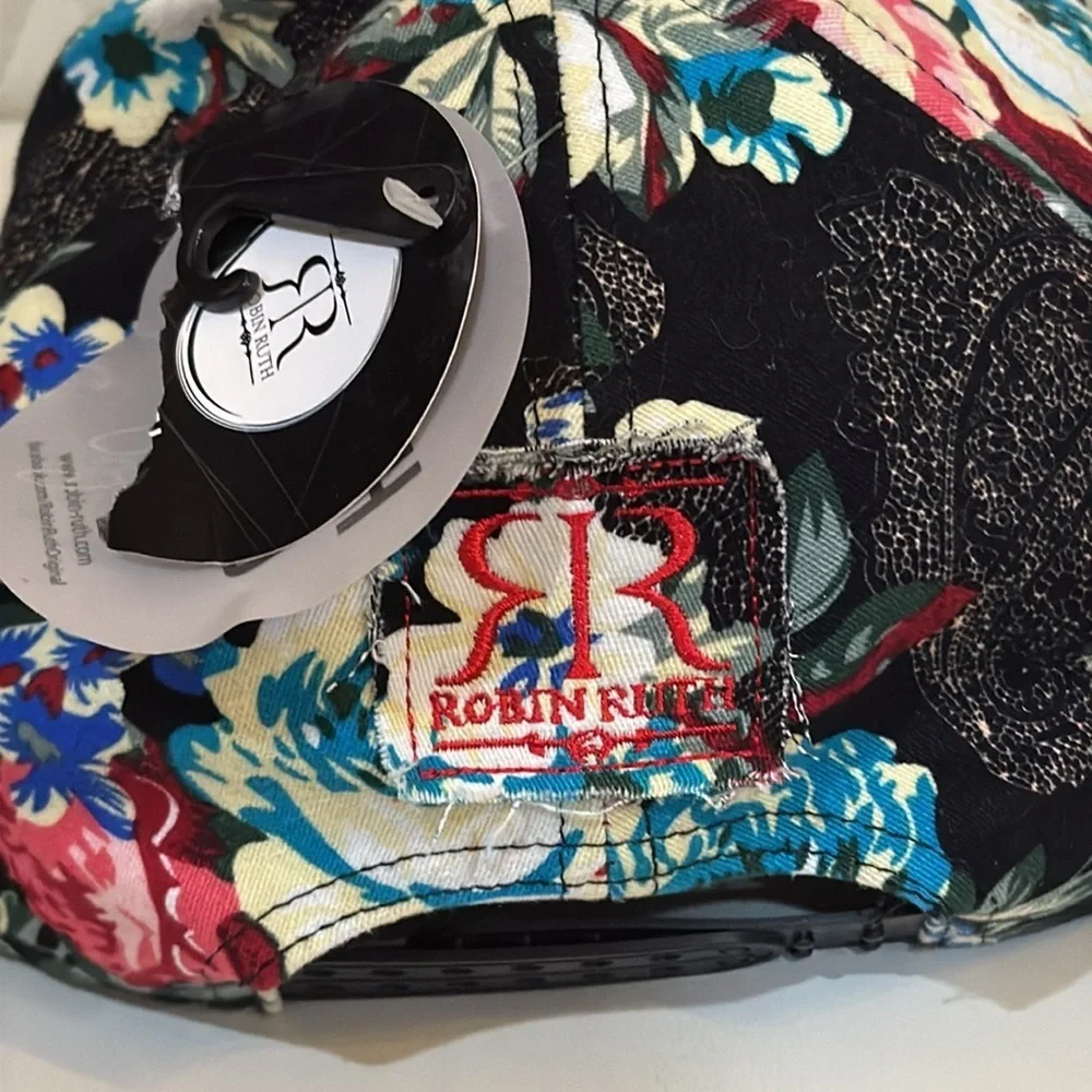 NWT Robin Ruth Tropical Floral‎ Snapback Hat